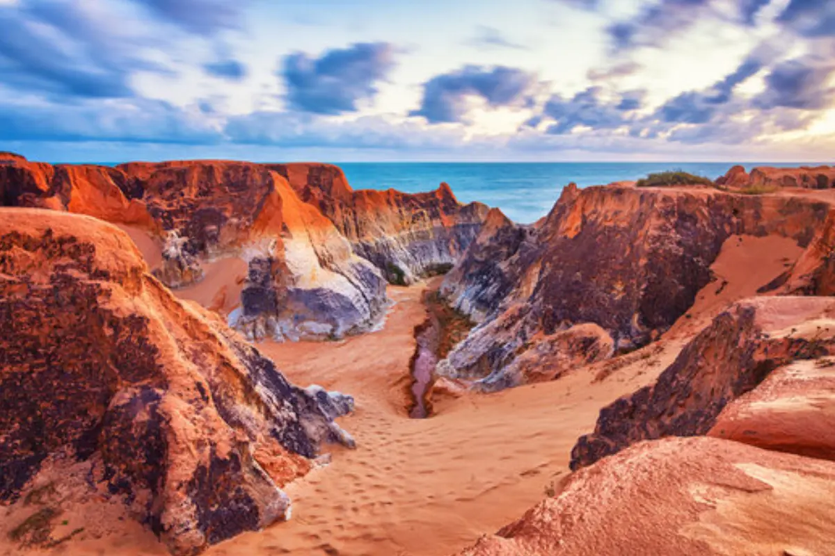 formações coloridas em morro branco