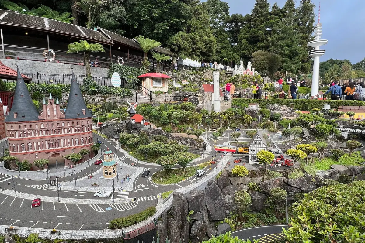 mini mundo em gramado